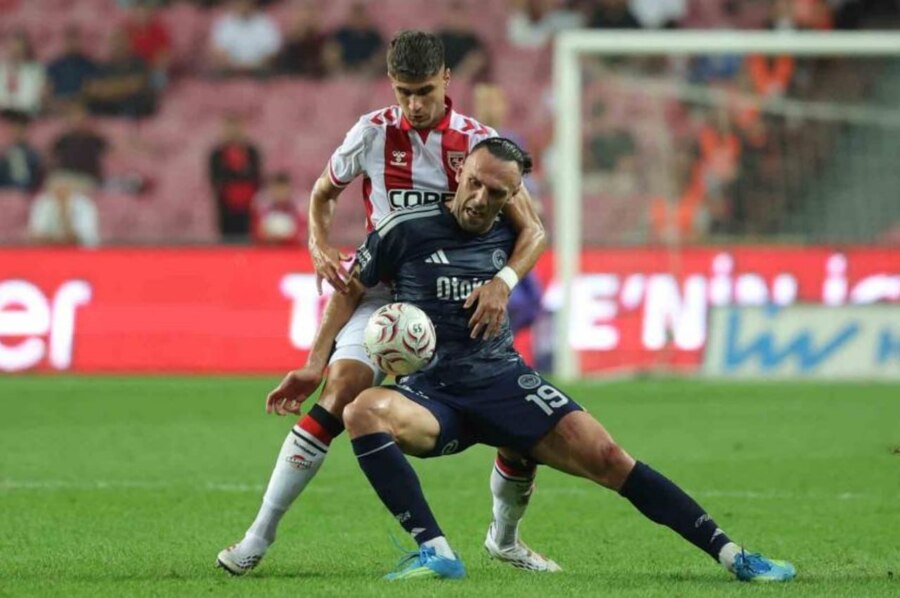Samsunspor vs Fenerbahce (01:30 – 31/08)
