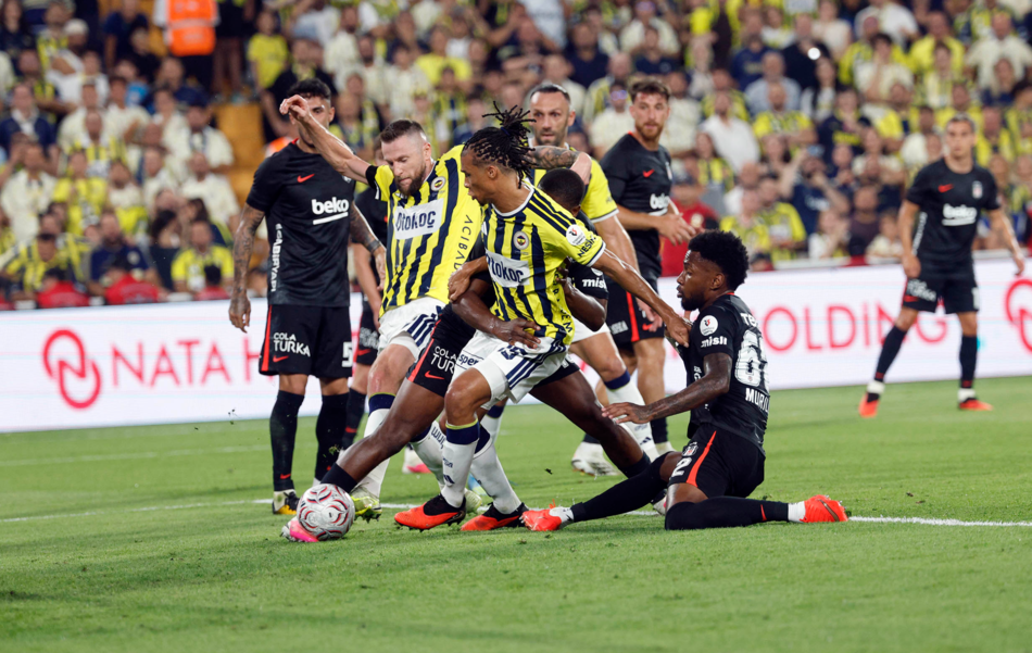 Fenerbahce vs Besiktas JK (00:00 – 06/09)
